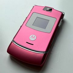 Vintage Motorola RAZR V3 Pink Flip Phone - Brand New / Unused Condition (Factory Film On)
