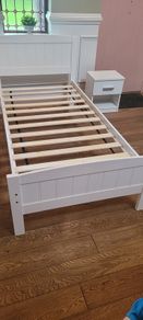 bed and locker ( jysk) excellent condition