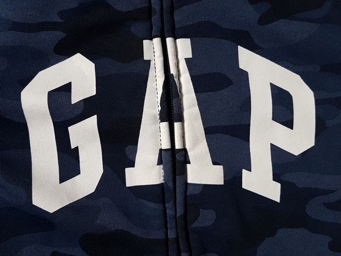 Age 6-7 GAP Navy Camo Hoodie