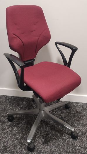 Premium ergonomic Swiss computer chair Giroflex 64-7078