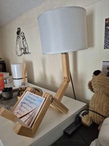 Bedside table lamp