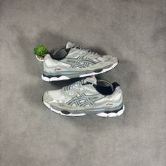 Red And Grey Asics Gel-nyc - Size Uk 9 / Eu 43
