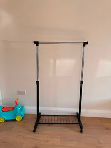 clothes rack