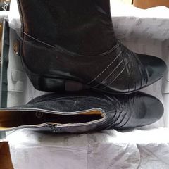 Gents leather boots brand new size 9.5