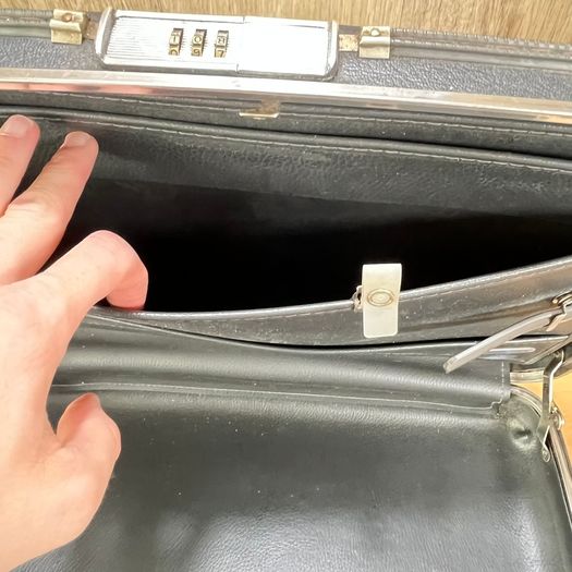 Vintage American Tourister Black Hard Shell Escort Slim Briefcase - No Code