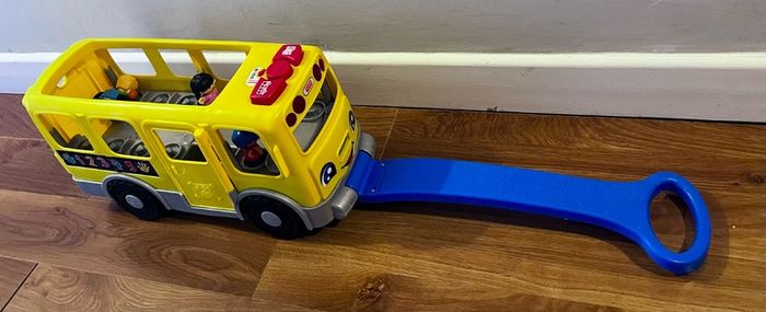 Fisher Price little people bus