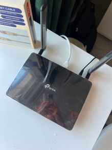 TP-Link 4G LTE Wi-Fi Router SIM Card Compatible