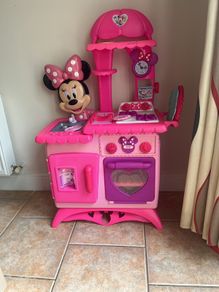Minnie Mouse Kitchen