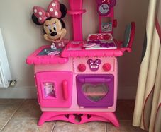 Minnie Mouse Kitchen