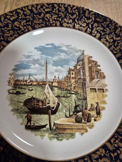 Decorative wall plates, Wood and Sons