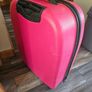 Hardshell suitcase in pink Image 3