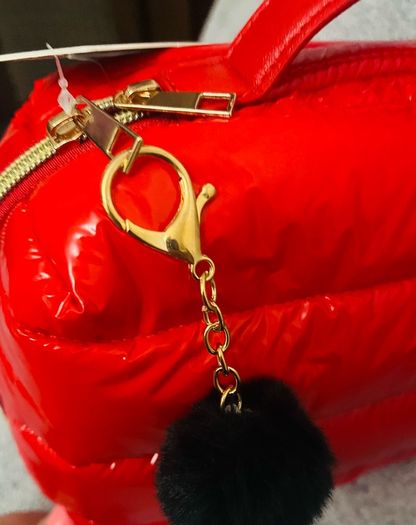 Travel cosmetic bag