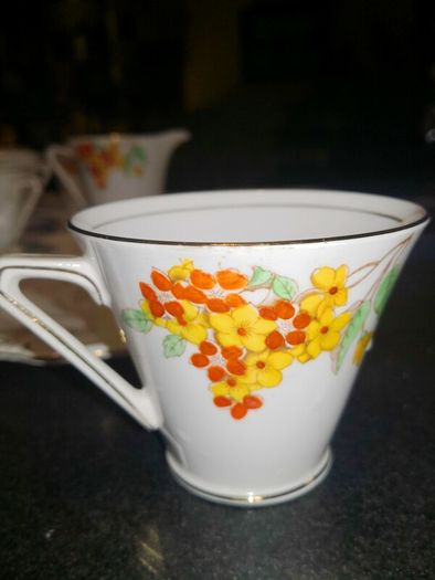 1930 Bell's China set Art Noveau