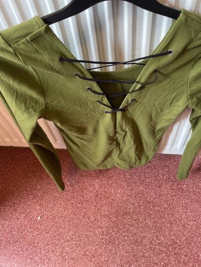 Green top size small
