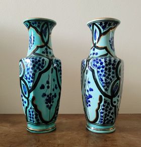 Vintage handpainted pair of vases