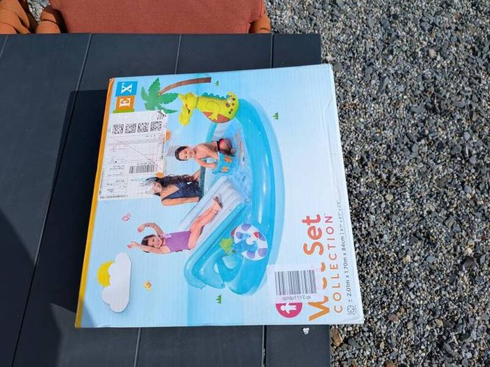 kids paddling pool