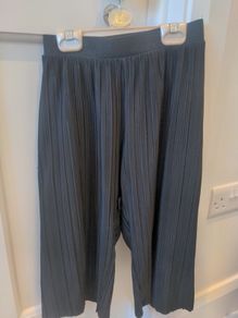 H&M girls culot type trousers