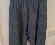H&M girls culot type trousers