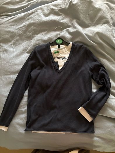 New with tags Benetton long sleeve tshirt and fine knit jumper