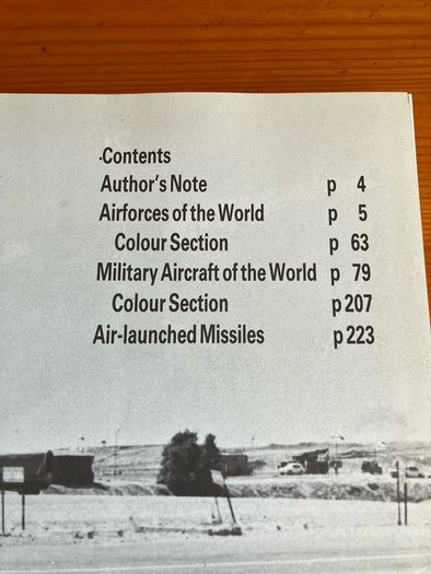 War book: 'Air Forces Of The World'