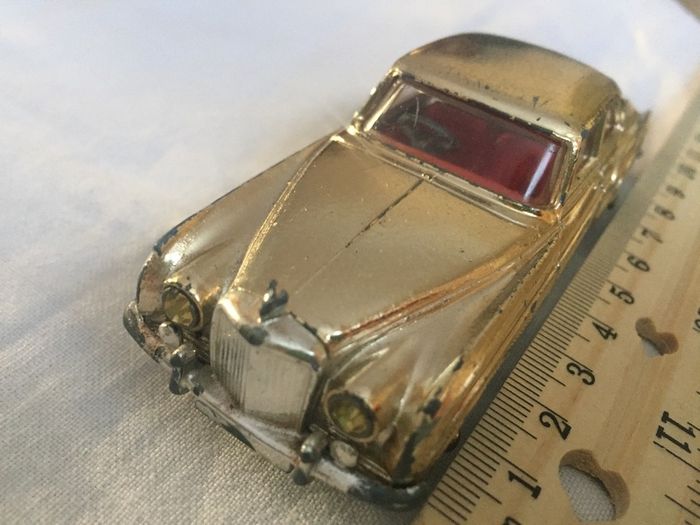 Corgi Bentley Continental. Model number 224. Gold. Rare model.