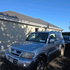 Mitsubishi pajero