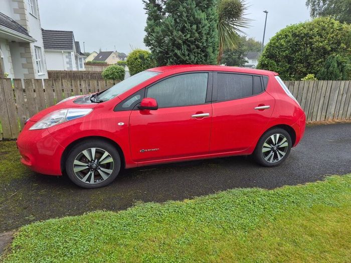 2017 Nissan Leaf Tekna 24kWh