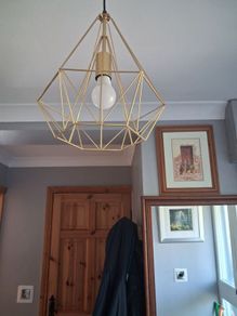 2 light fittings