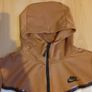Nike Tracksuit & Matching LA Cap Image 8