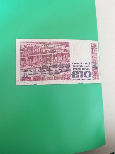 1983 Ireland Series B 10 Pounds Banknote