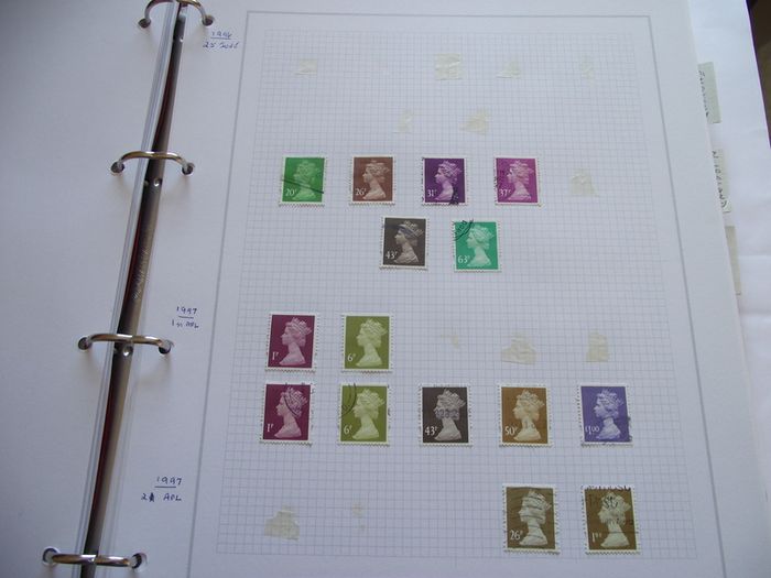 A valuable comprehensive collection of Elizabeth II stamps, hinged in the album (1952-2000)