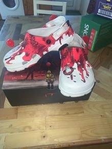 IT Pennywise Crocs