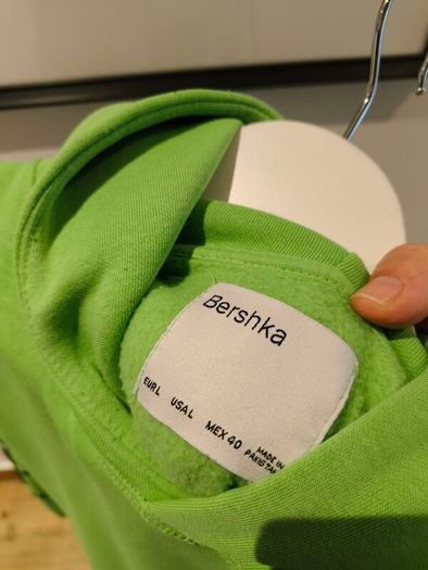 Bershka hoodie size L