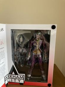 Batman Arkham City Joker  play arts Kai