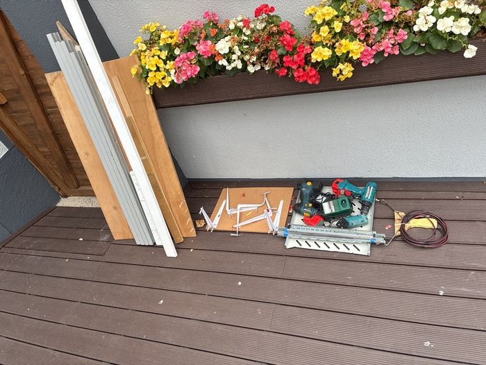 free various battery tools and other stuff, shelve timber bits etc