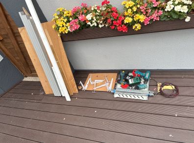 free various battery tools and other stuff, shelve timber bits etc