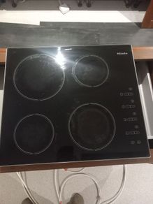 Miele KM440 Hob