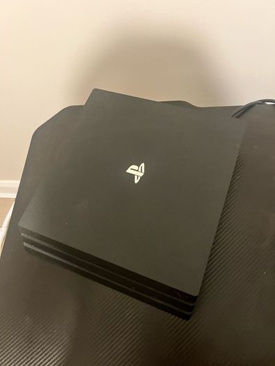 ps4 pro very good condition