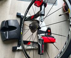 Elite Qubo Digital Smart B+  With Mavic Aksium Road Rear wheel with Shimano 105 R7000 Cassette