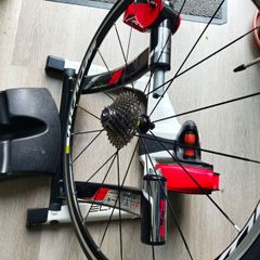 Elite Qubo Digital Smart B+  With Mavic Aksium Road Rear wheel with Shimano 105 R7000 Cassette