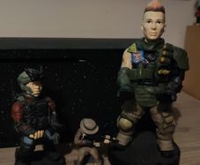 Call of duty cable guy and mini cable guy and modern warfare pre order item