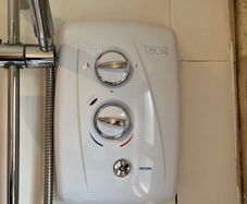 Triton T80 Easi-Fit + 8.5kW Electric Shower