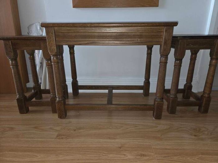 Oak Nest of 3 tables