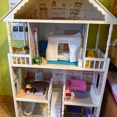 Doll house