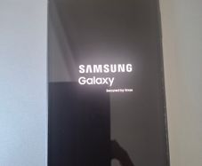 Samsung Galaxy A25 5G, Unlocked, 128GB 6GB, Present, Christmas