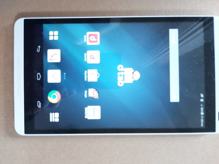 Docomo X DTAB, 16GB, Model d-01G. takes a sim and SD Card, great for watching youtube etc, nice compact 8 inch Tablet