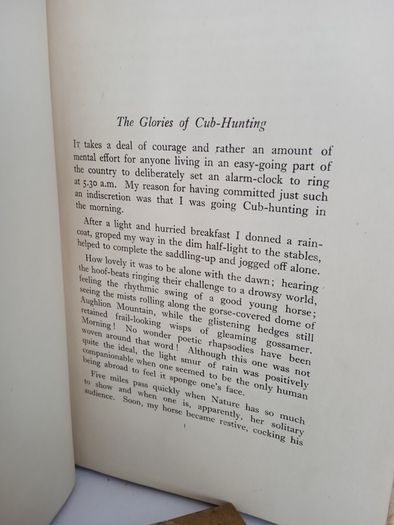 Echoes of the Hunting Horn by Stanislaus Lynch. Illustrated by Olive Whitmore  (PT253)