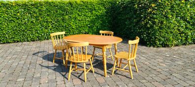 Table and 4 chairs