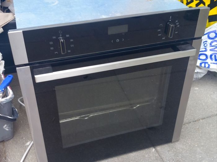 NEFF electric oven, fully working, Cabinteely D18