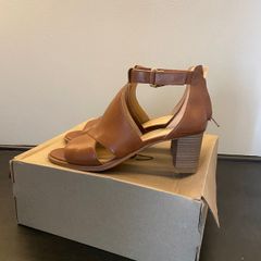 Clarks High Heels